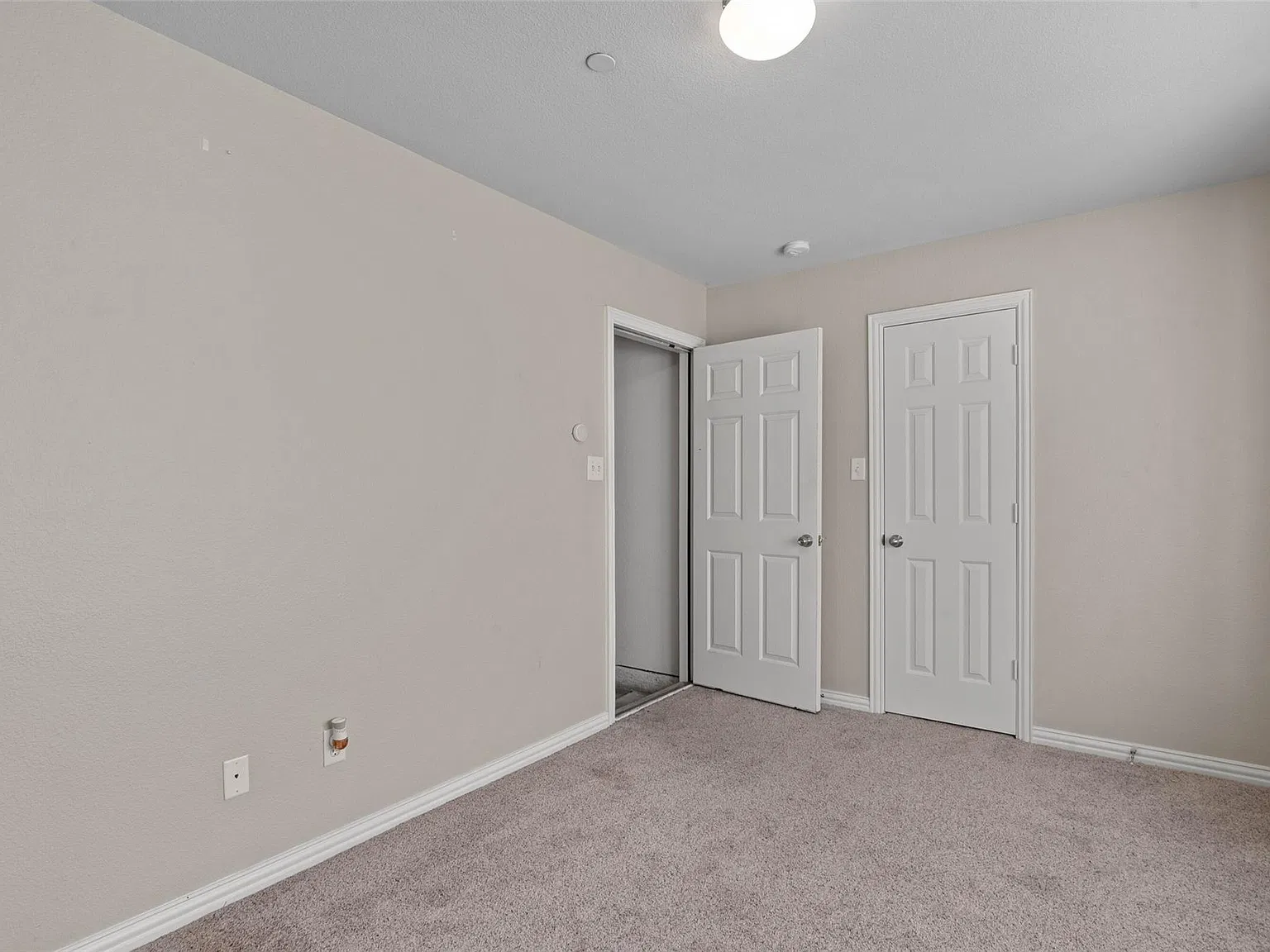 3 bed, 2.5 bath, 1750 sqft, $2,595 — Photo 3