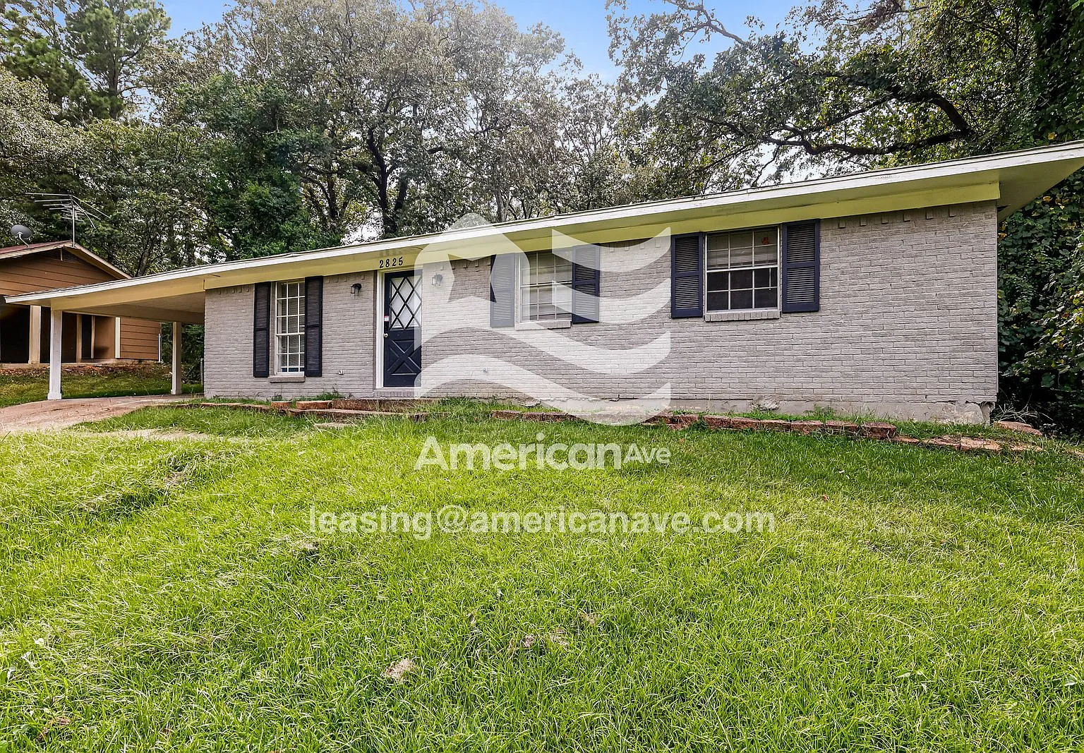 3 bed, 2.0 bath, 1045 sqft, $922 — Photo 2