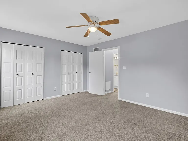 46 Village Dr — Photo 17