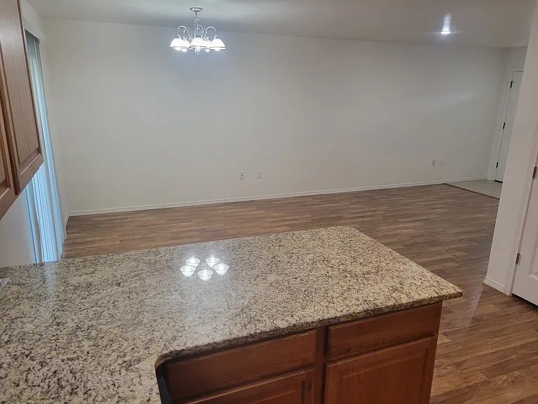 1341 Shaker Pl #C — Photo 8