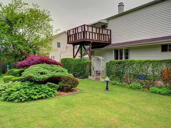 5th image of 195 Timberline Dr