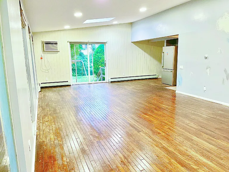 258 Steamboat Rd — Photo 19