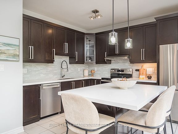 2nd image of 1185 Biason Cir