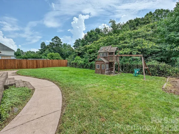 7648 Natalie Commons Dr, Denver, NC 28037