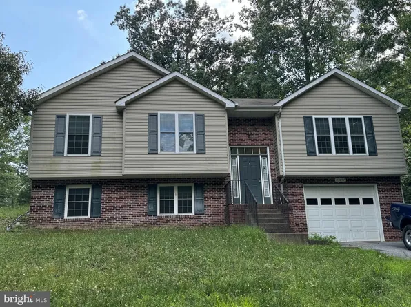 23047 Gunston Dr, Lexington Park, MD 20653