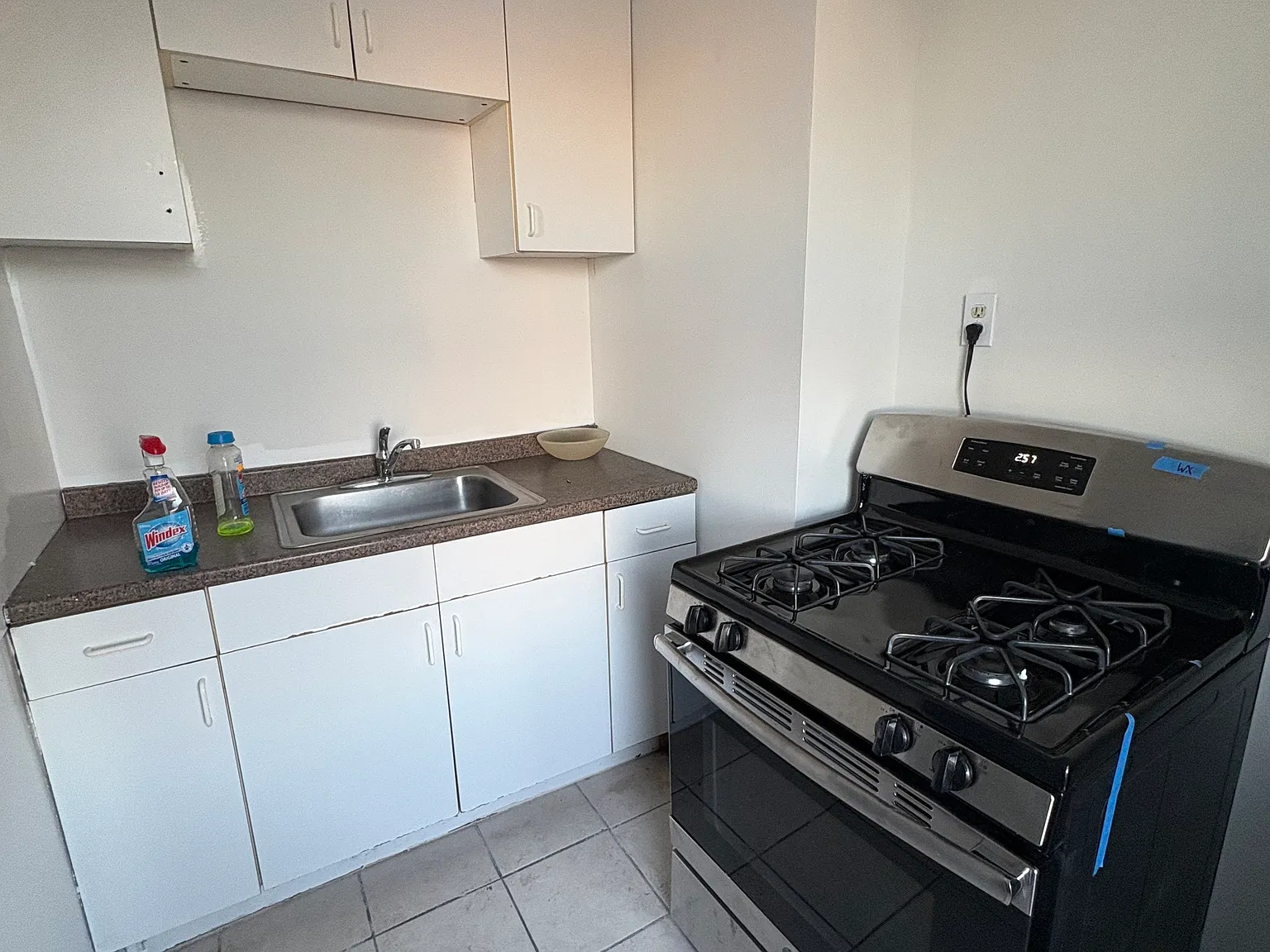 1 bed, 1000 sqft, $1,100 — Photo 1