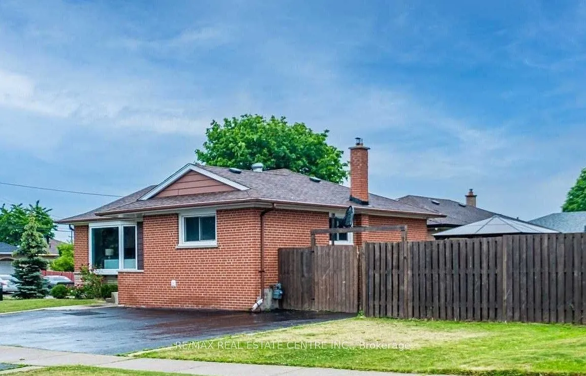 2 Milner Rd photo 1