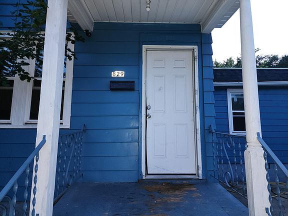 3rd image of 829 11th St
