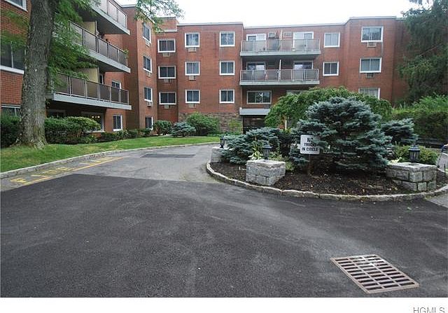 1st image of 372 Central Park Ave APT 1M