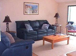 1735 Kennington Rd, Encinitas, CA 92024