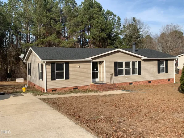 480 W Northpoint Rd, Spring Lake, NC 28390