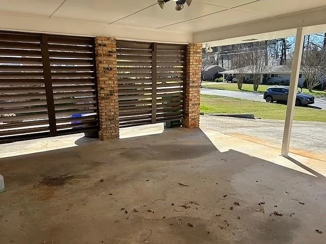 4190 Smithfield Dr — Photo 4