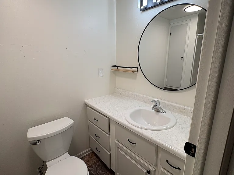 102-104 W Cora Ave #102 — Photo 21