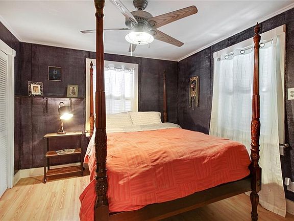 3rd image of 7718 Zimpel St