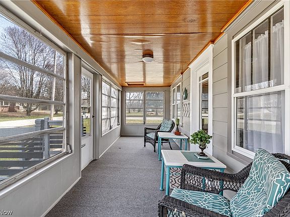 4th image of 3088 Pleasant Dr