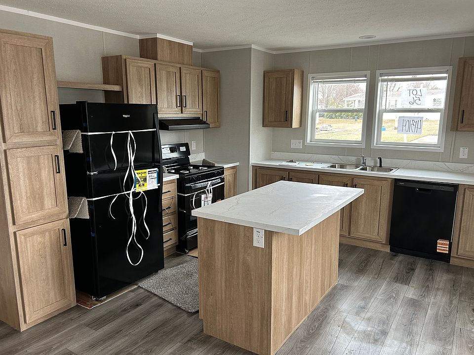 2nd image of 56 Estate Cir #56