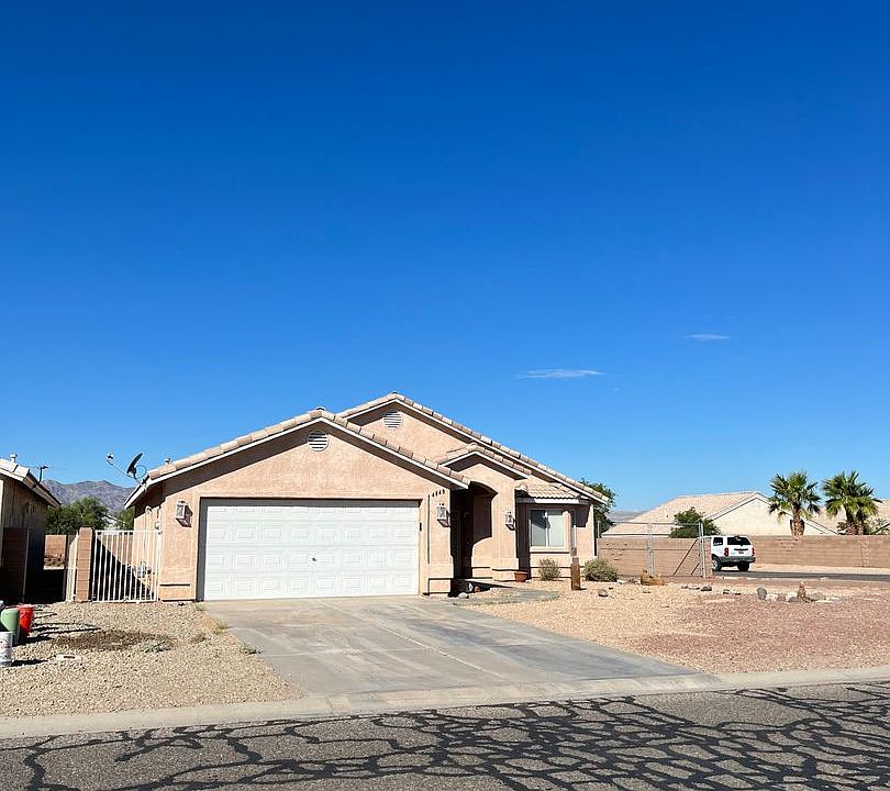 1st image of 4849 S Calle Del Media