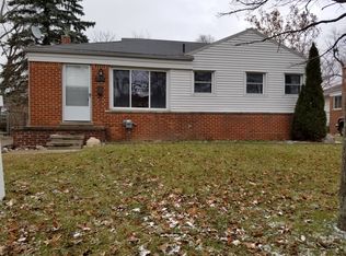 2402 Dillingham Ave, Lansing, MI 48906