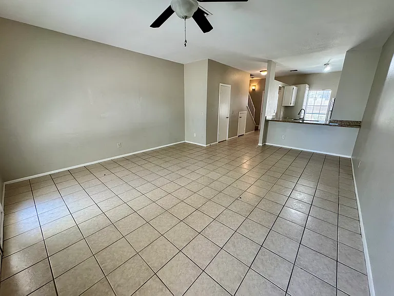 1601 N Saba St #253 — Photo 7