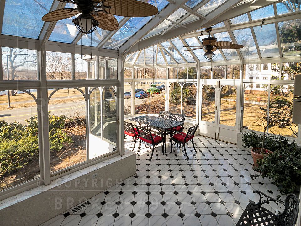 1st image of 61 Pond St #1