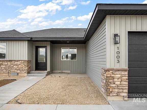 3rd image of 1003 E 23rd Avenue Block Lot 12-4