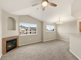 5726 N Genoa Way APT 301, Aurora, CO 80019