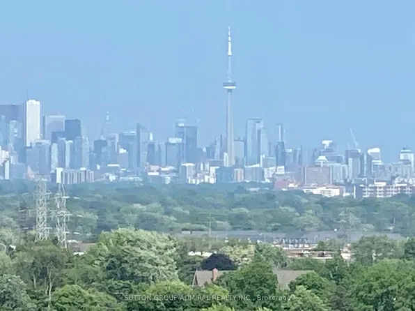 9 Valhalla Inn Rd #1511, Toronto, ON M9B 0B2