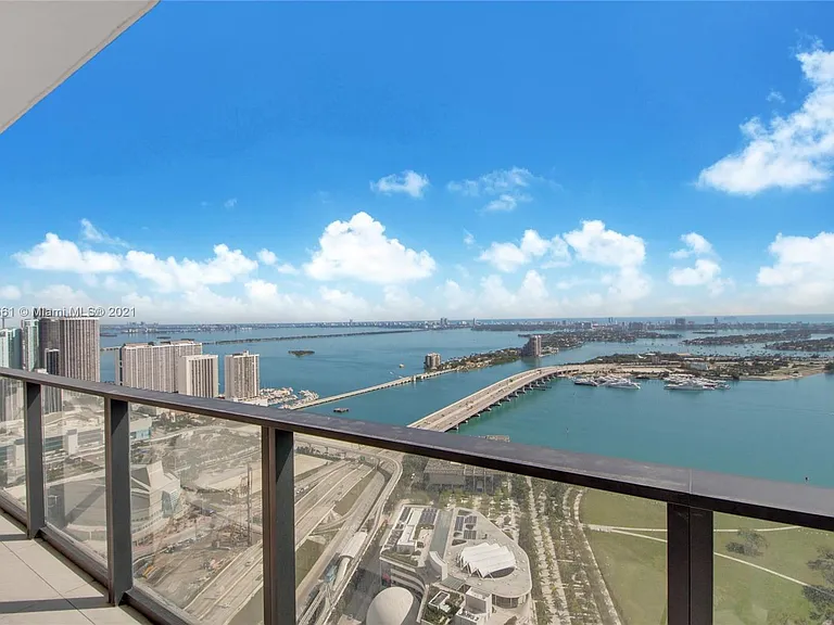 1000 Biscayne Blvd #3202 — Photo 9