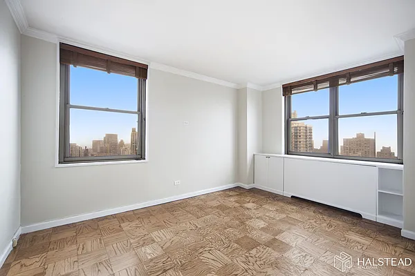 Rented by Halstead Real Estate | media 21