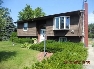 311 Scadding St, Taunton, MA 02780