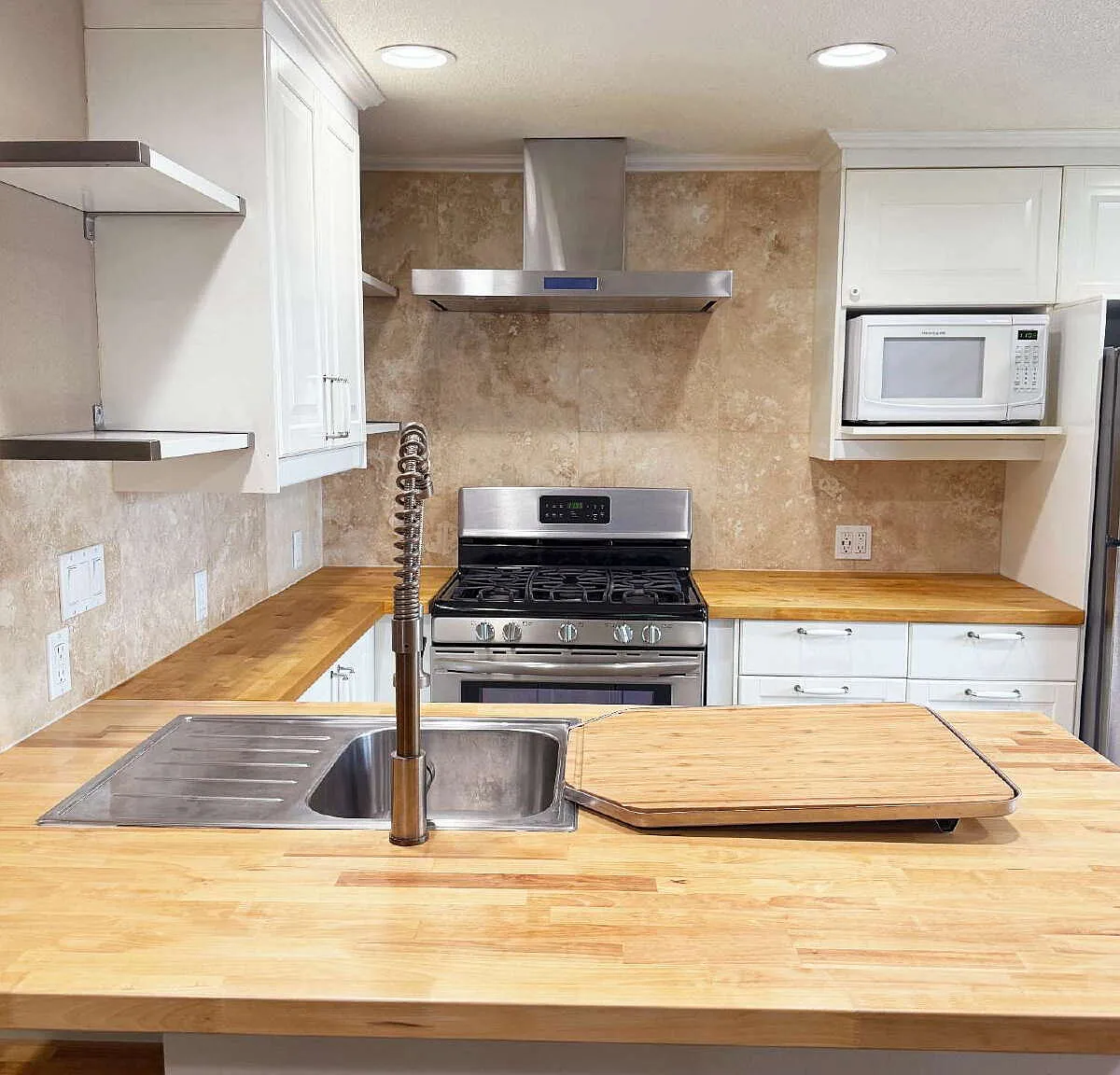 1 bed, 1.0 bath, $2,000 — Photo 4
