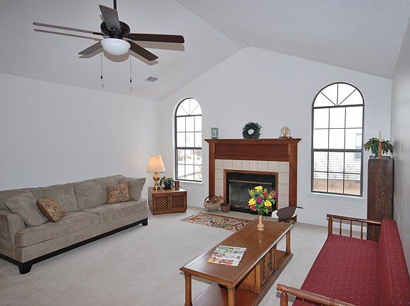 5th image of 488 Creekwalk Cir