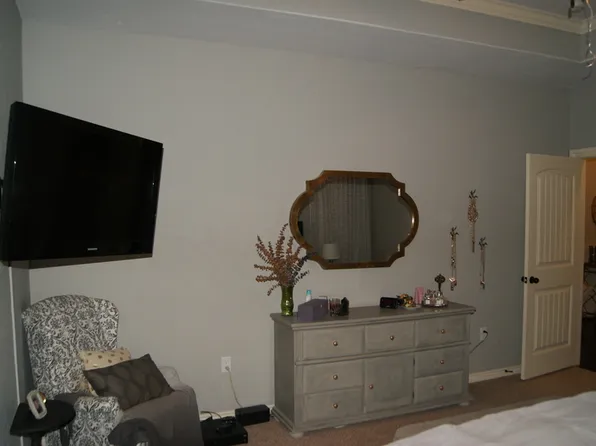 1530 Stonehouse Dr, Elgin, OK 73538