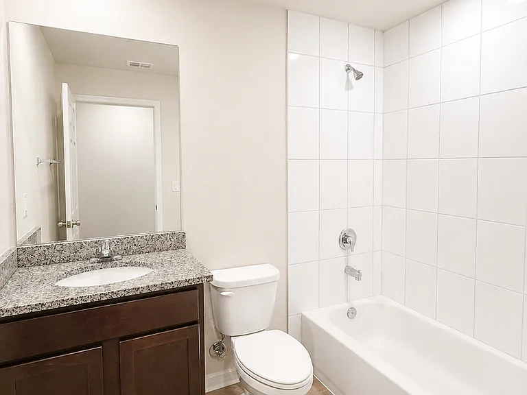 363 Greenbriar Blvd — Photo 16