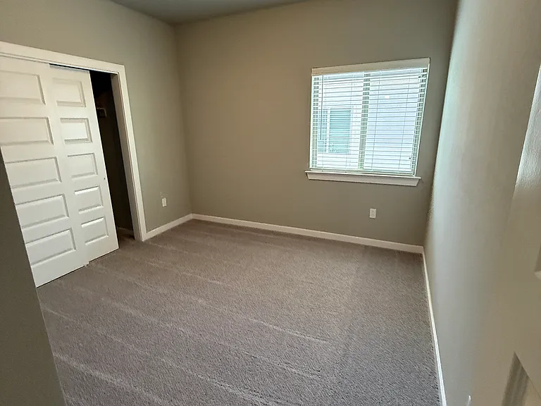 953 Keenland Ave — Photo 10
