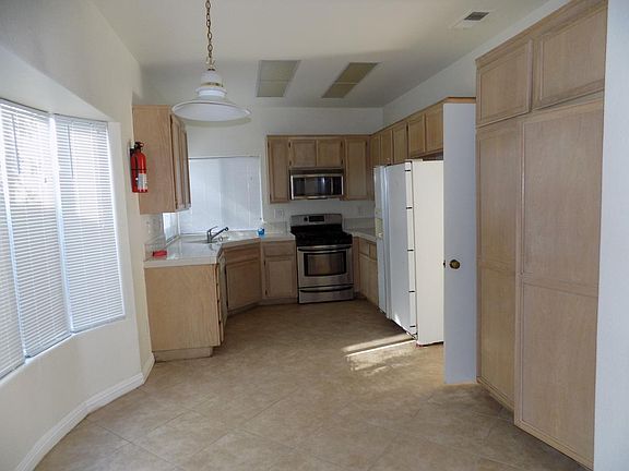 4th image of 16580 Sir Barton Way