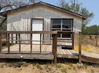 108 Avenue J, Christine, TX 78012