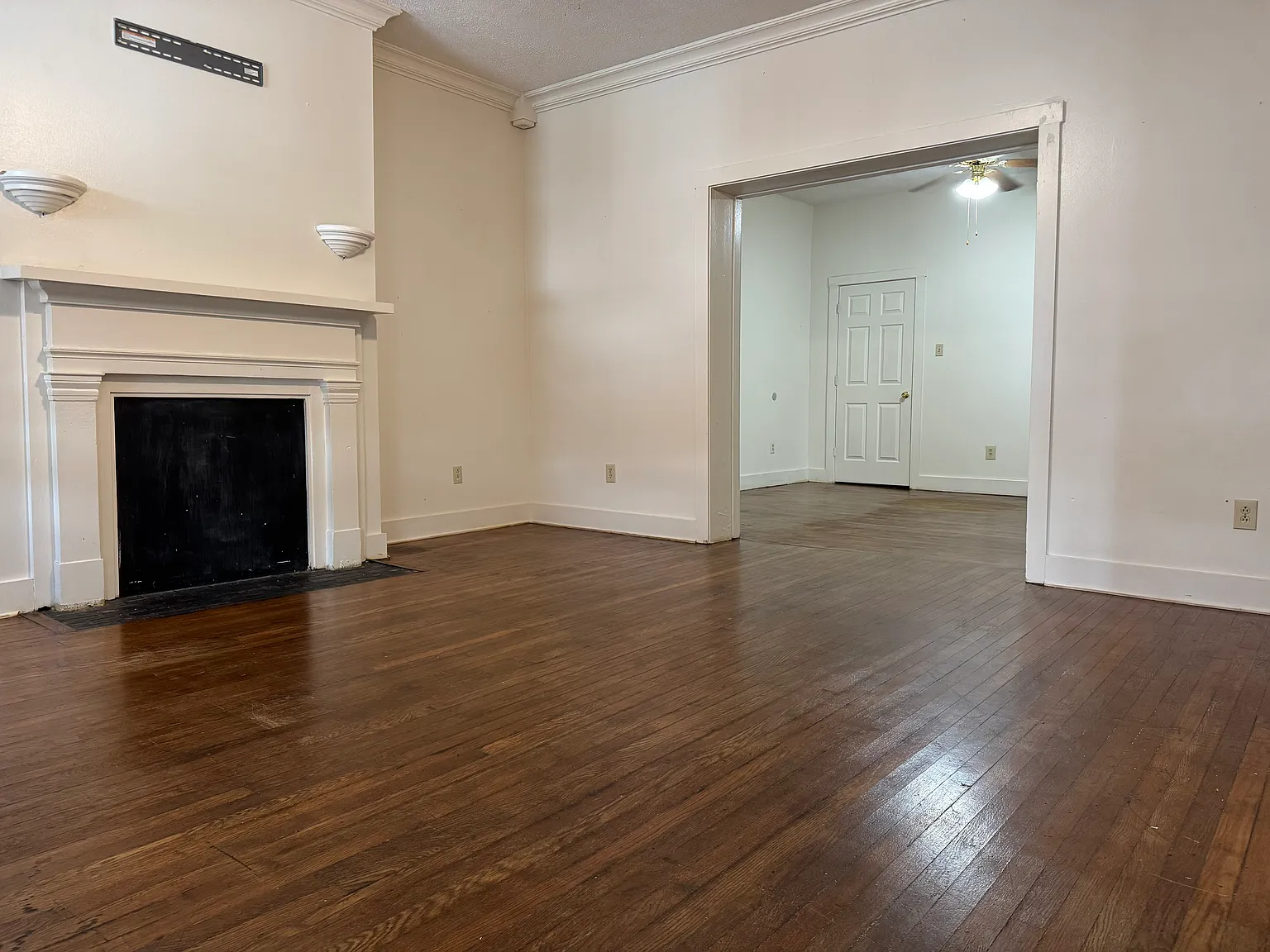 2 bed, 1200 sqft, $1,100 — Photo 1