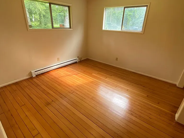 2915 Cooper Point Rd NW — Photo 5