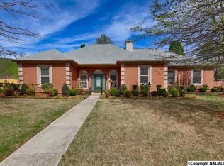 2923 Deer Valley Dr SE, Brownsboro, AL 35741