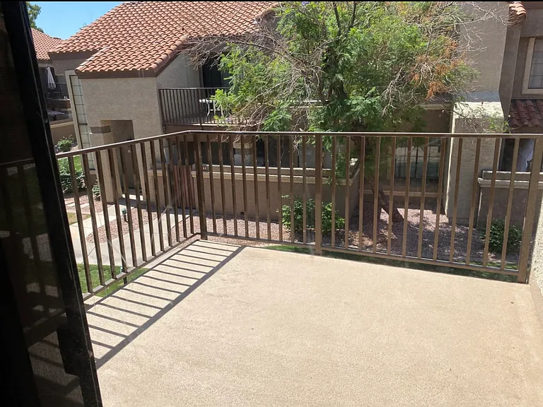 1905 E University Dr — Photo 2
