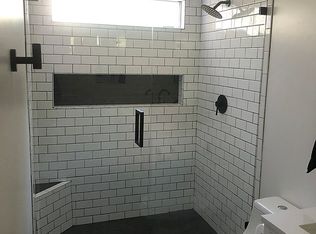 427 Rockingham Ln, Woodstock, GA 30189