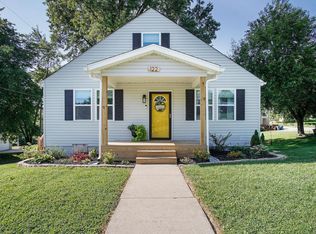 122 Sunset Ave, Glen Carbon, IL