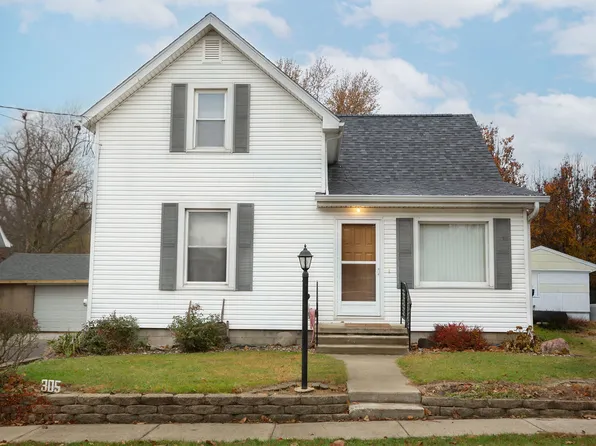 305 N Green St, Roanoke, IL 61561