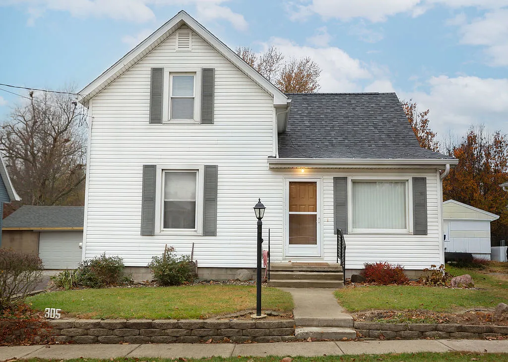 305 N Green St photo 1