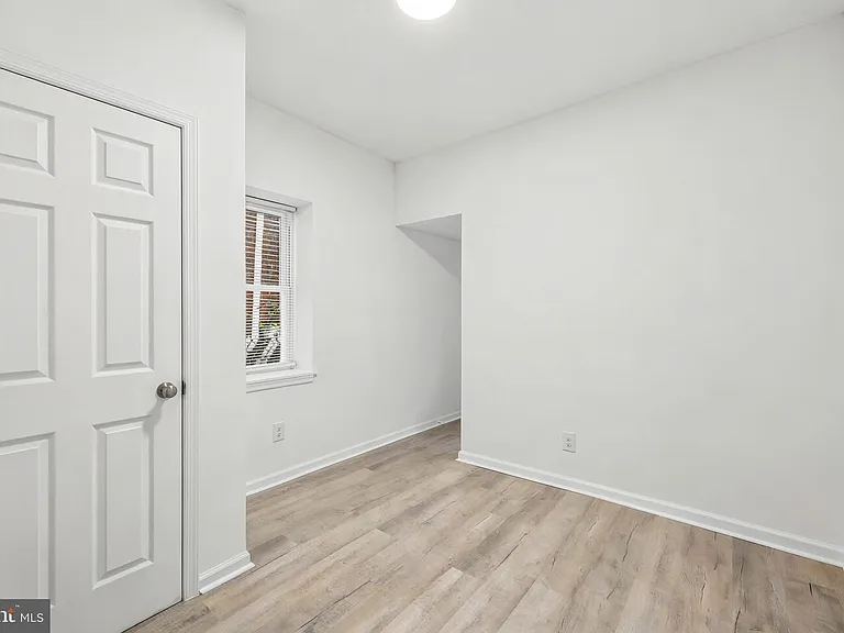 2821 N Stillman St — Photo 10