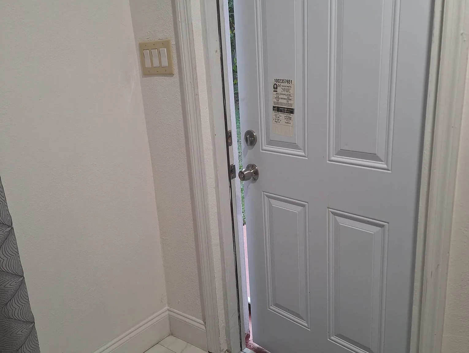 1 bed, 900 sqft, $1,395 — Photo 1