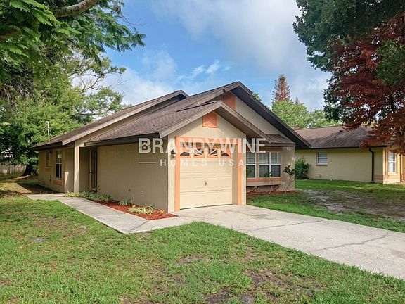 3rd image of 2406 S Lake Ave