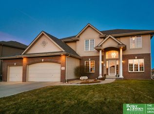 8523 S 104th St, La Vista, NE 68128