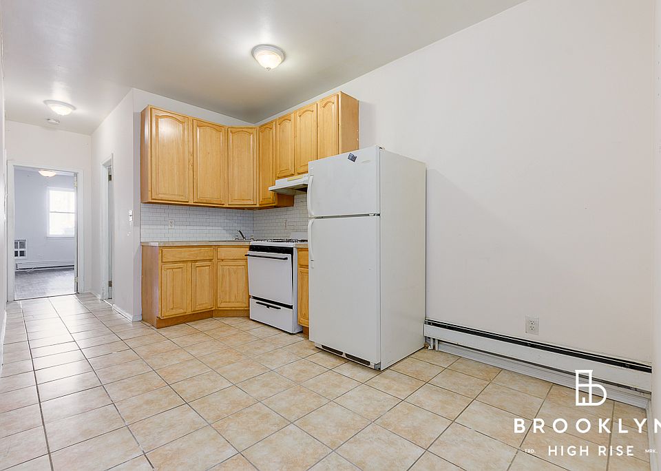 1st image of 143 Maujer St #1R